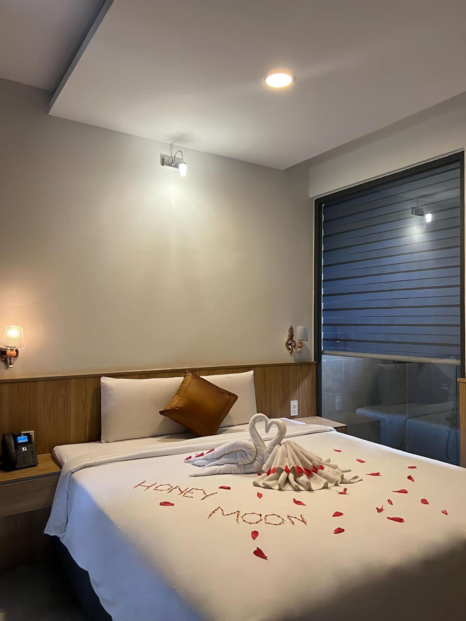 דואונג דונג Ngoc Trai Xanh Bungalow מראה חיצוני תמונה